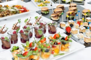 Fingerfood-Buffet in der Gastronomie