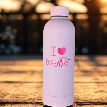 Rosa Trinkflasche mit dem Aufdruck I love buggyFit