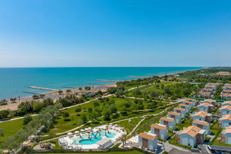 Pareus Beach Resort Pareus Beach Resort